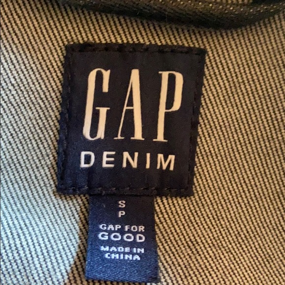 Grey gap jean jacket - Picture 3 of 7